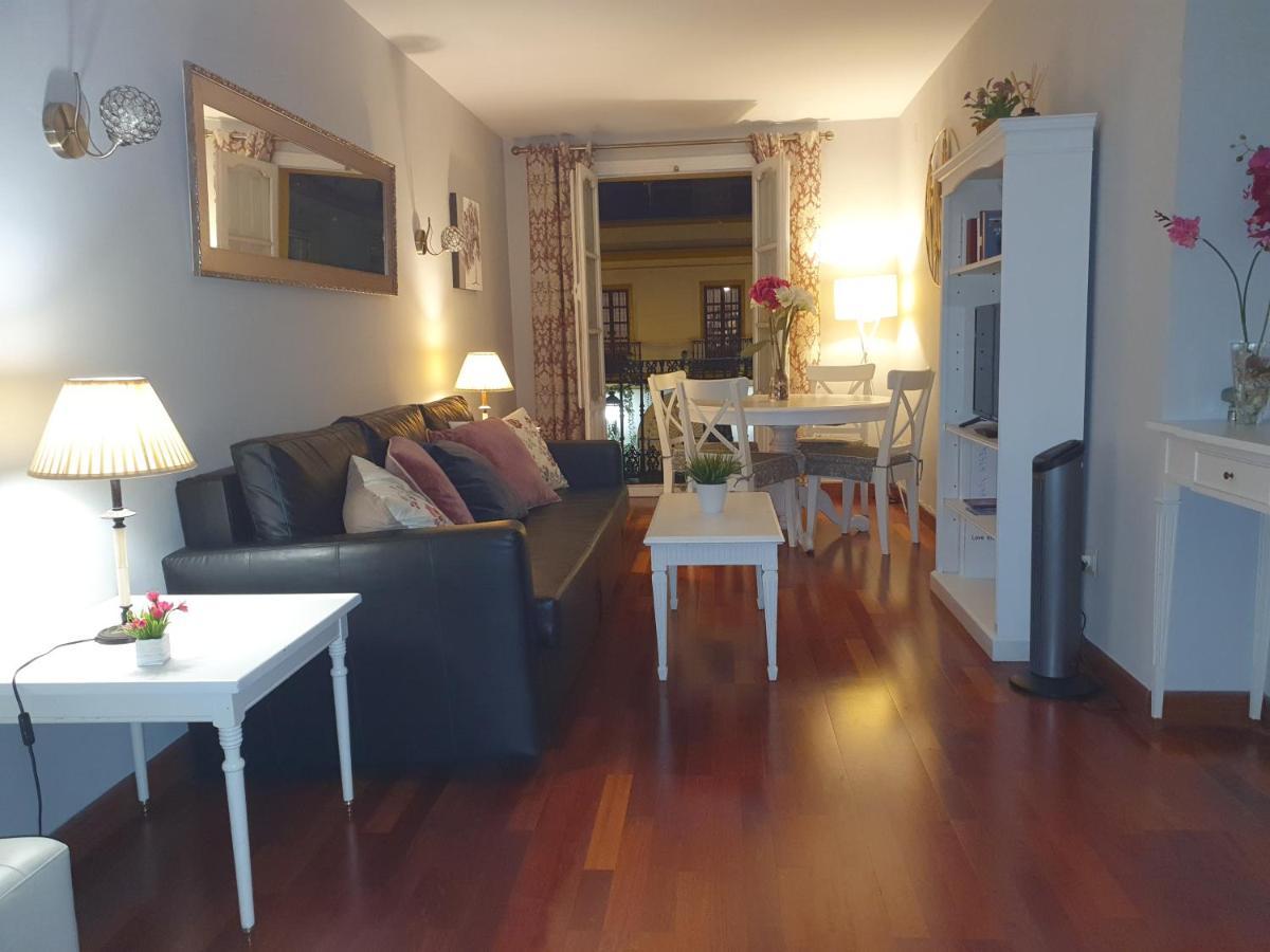 Novalia Home Suite Sevilla Dış mekan fotoğraf